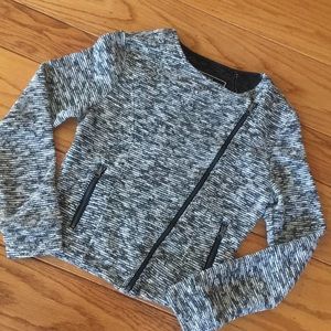 Stylish B&W Fitted Sweater Blazer / Jacket